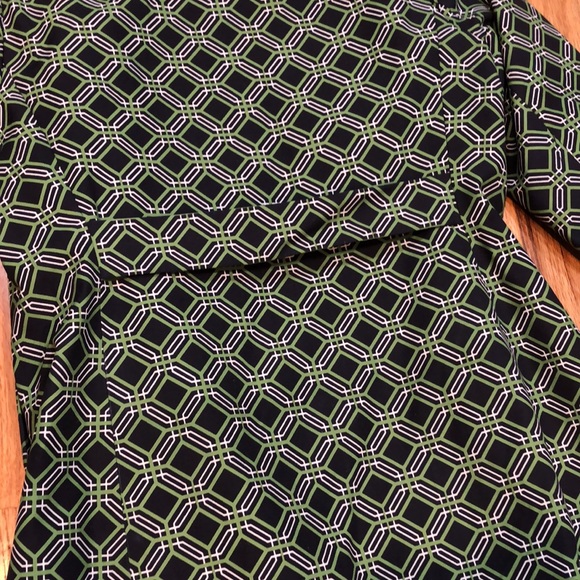 Beautiful pattern rain jacket - Picture 11 of 11